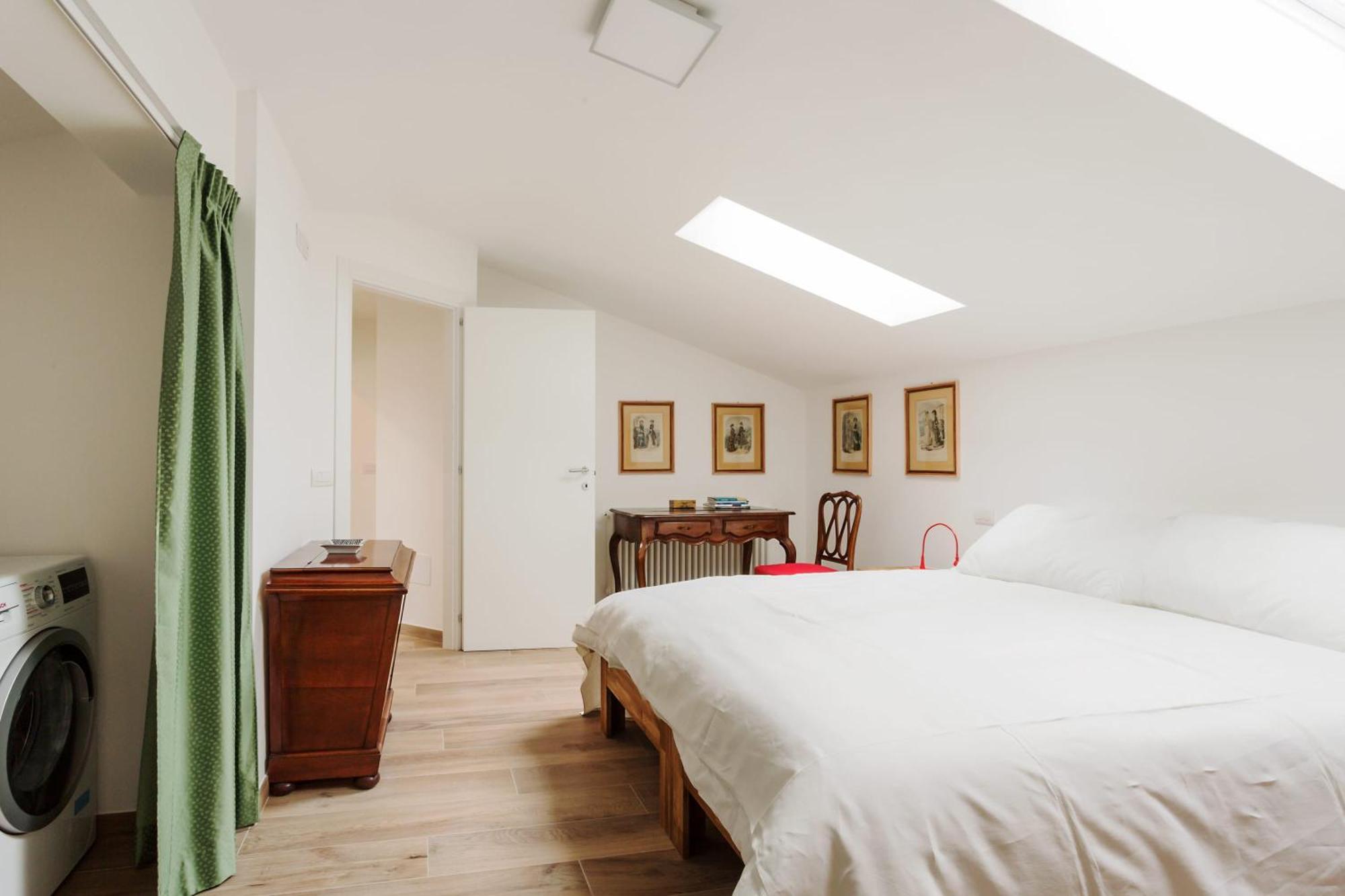 Appartamento Amazing Flat With Big Terrace And Private Car Park Verona Esterno foto