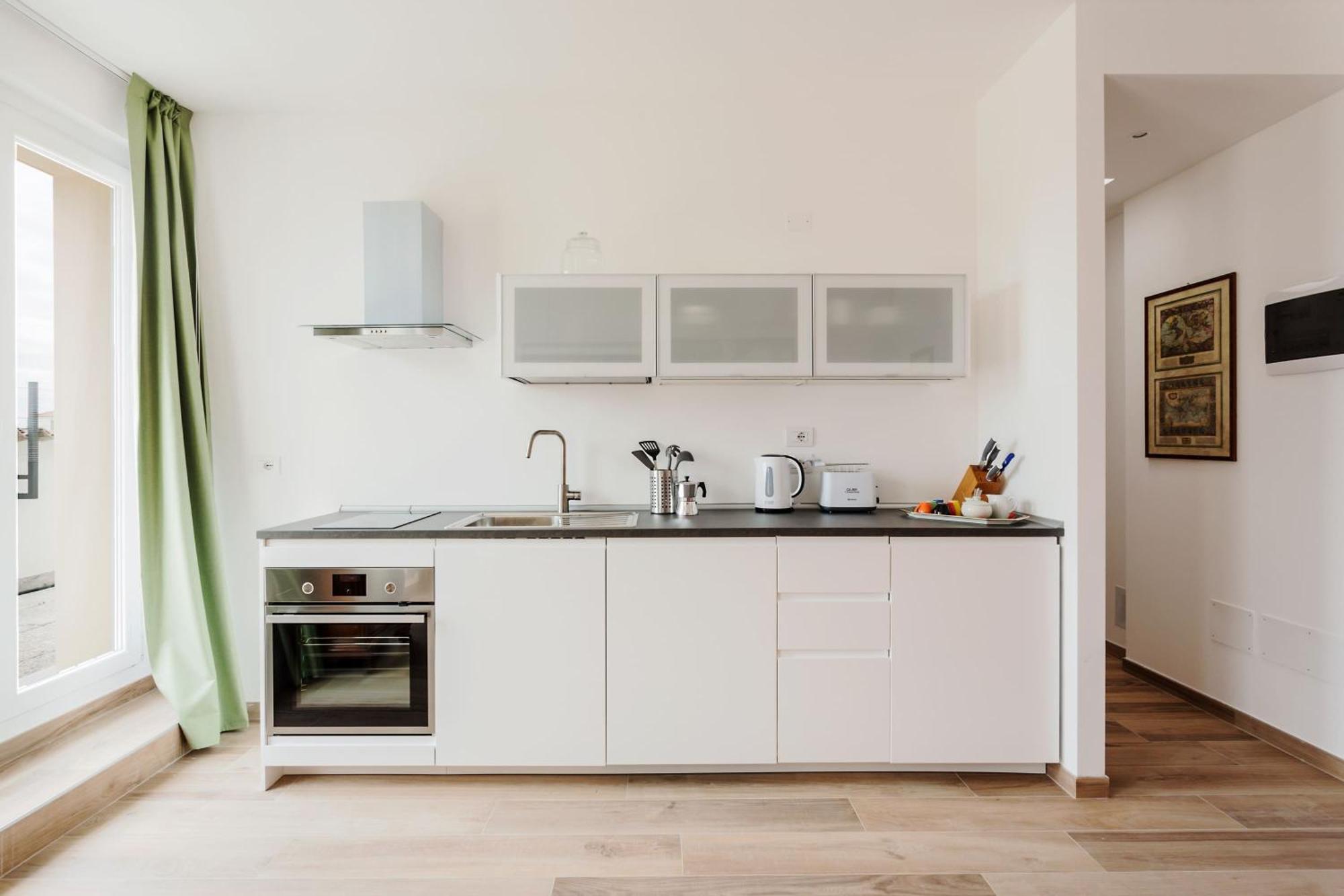 Appartamento Amazing Flat With Big Terrace And Private Car Park Verona Esterno foto